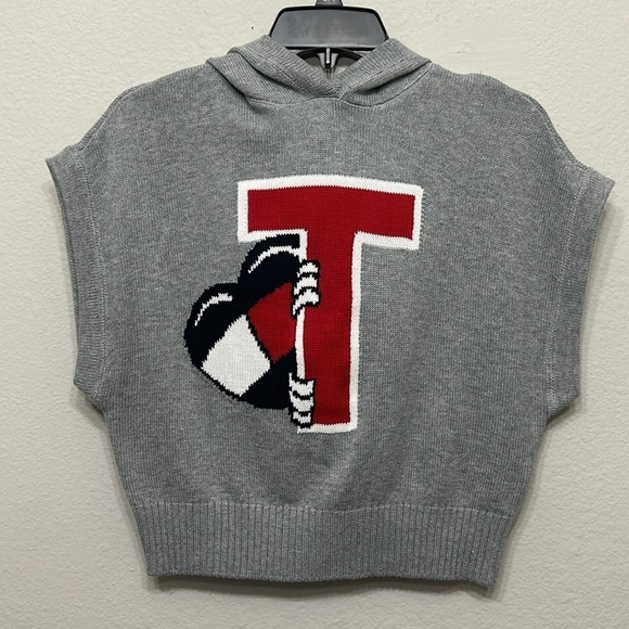 Tommy Hilfiger W Casual Pullover Sweatshirt
Short Sleeve Hoodie Peeking Heart - Picture 6 of 7